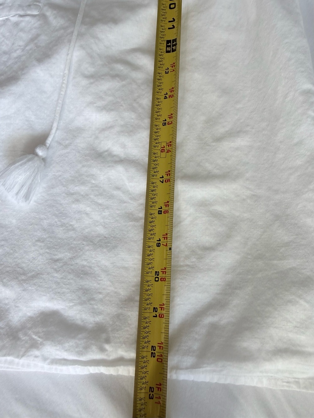 Vineyard Vines Women's White Tassel Peasant Top - Picture 10 of 10